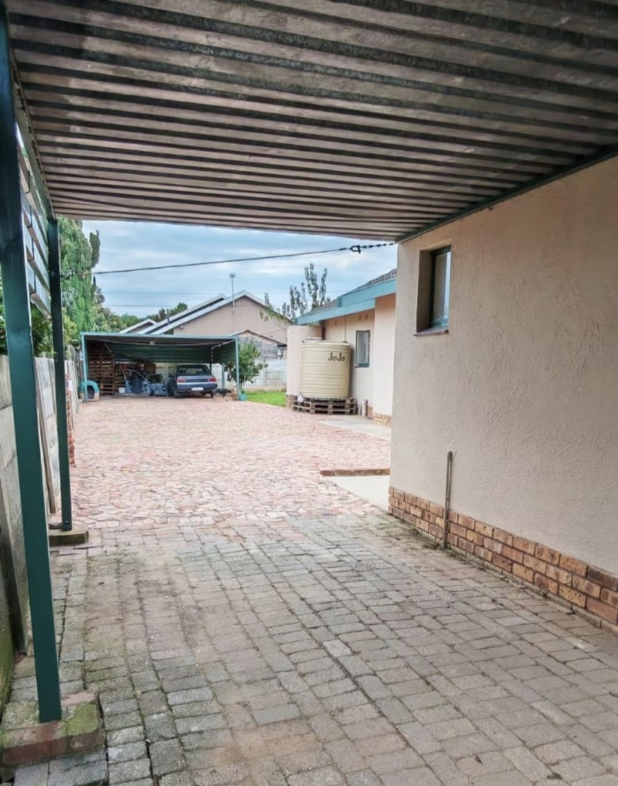 3 Bedroom Property for Sale in Riebeeckstad Free State
